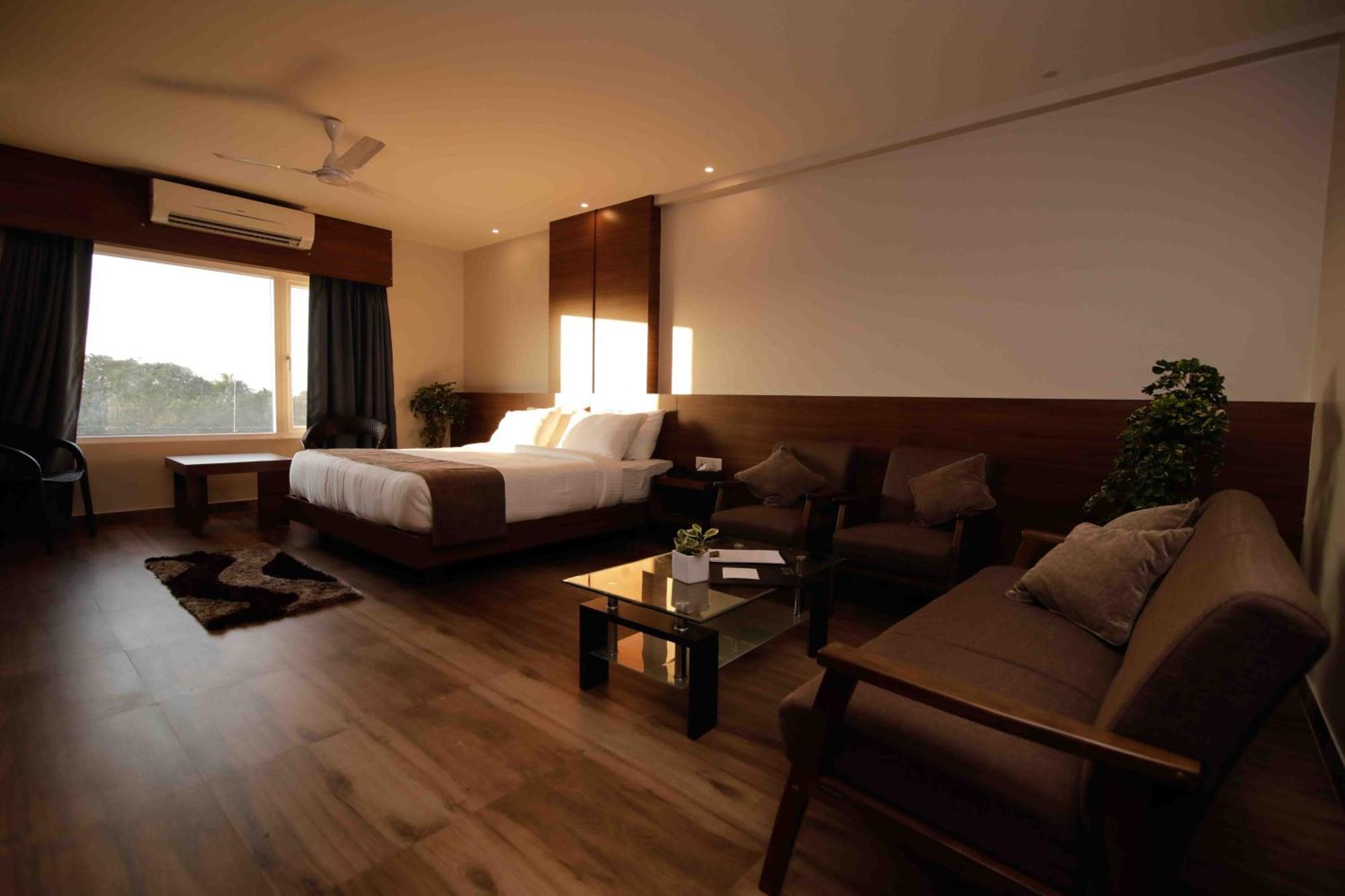 Hotel Tree Fern ดิบรูการ์ ภายนอก รูปภาพ